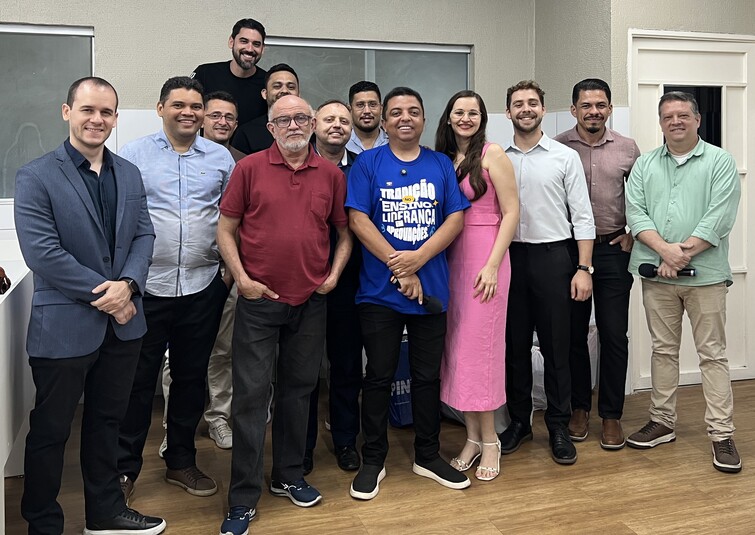 Aniversário do CEV Concursos: celebração de mais um ciclo de vitórias